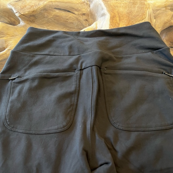 Athleta Army Green Pants - Size 6 - Picture 6 of 8